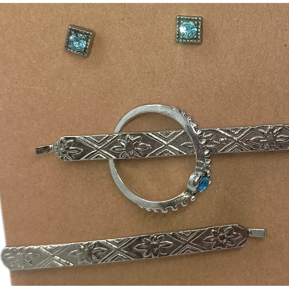 Aqua‎ jewelry lot ring, barrettes, & earrings SKUJ018
